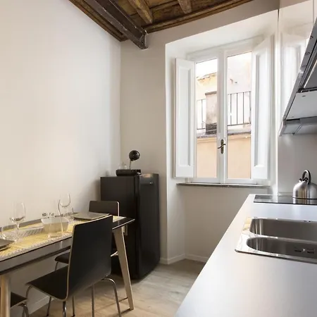 Cozy In Via Degli Spagnoli - Fromhometorome Apartment Rome