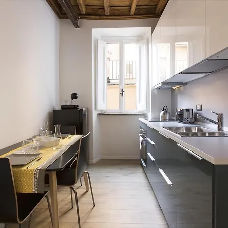 Cozy In Via Degli Spagnoli - Fromhometorome Apartment