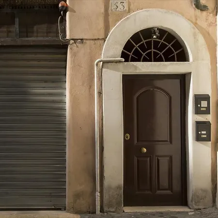 Cozy In Via Degli Spagnoli - Fromhometorome * Rome