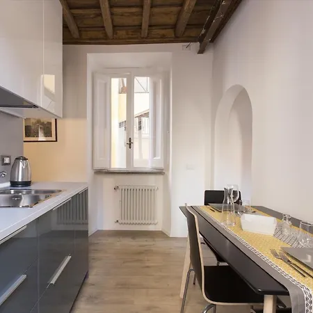 Cozy In Via Degli Spagnoli - Fromhometorome Apartment