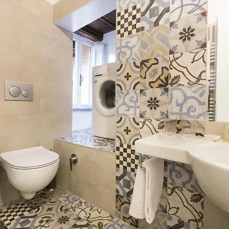 Cozy In Via Degli Spagnoli - Fromhometorome